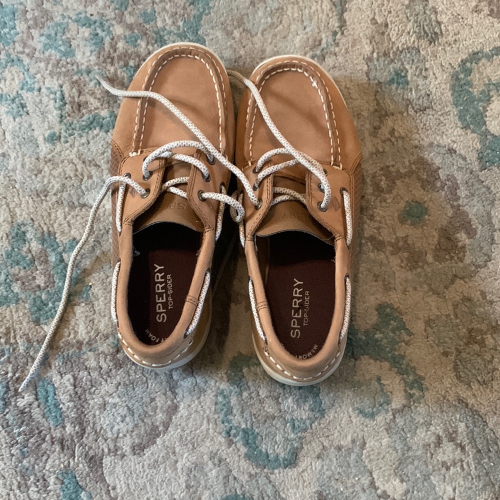 Good condition sperry boat shoe for boys